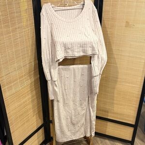 Elegant Cream Knit Skirt Set